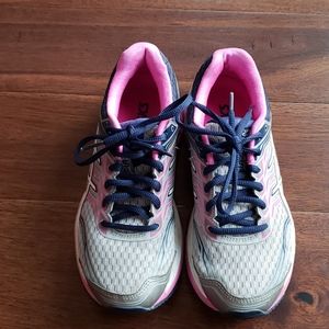 Women's size 6.5 ASICS Fluid Ride running shoes